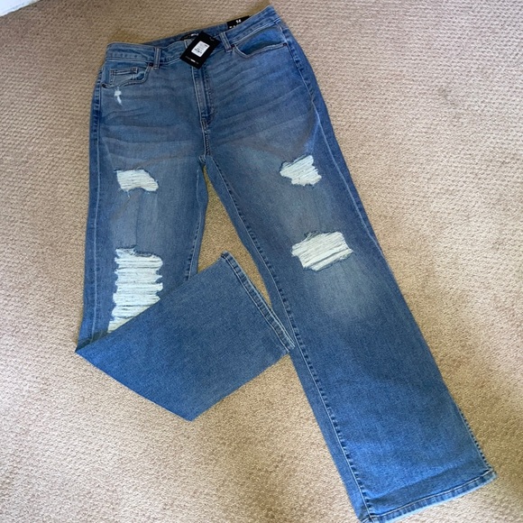 Fashion Nova killing Em softly distressed side split jeans - Picture 6 of 6